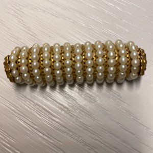 VINTAGE MIRIAM HASKELL GOLD PLATED AND PEARL PIN